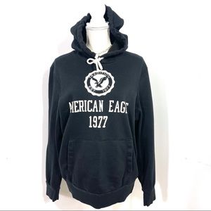 ➡️🛍⬅️American Eagle outfitters Black Hoodie sweater women’s sized medium